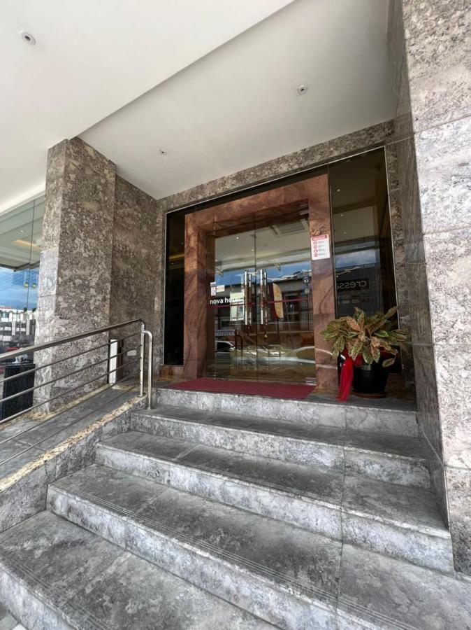 Nova Hotel Мірі Екстер'єр фото
