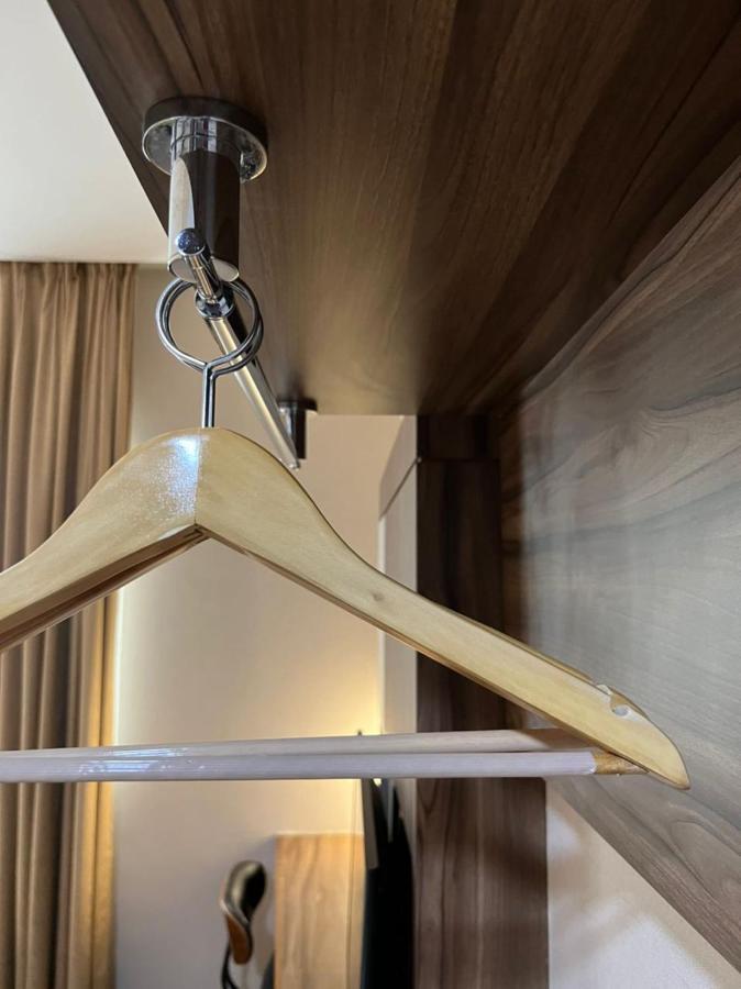 Nova Hotel Мірі Екстер'єр фото