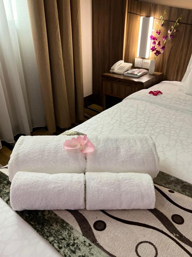 Nova Hotel Мірі Екстер'єр фото
